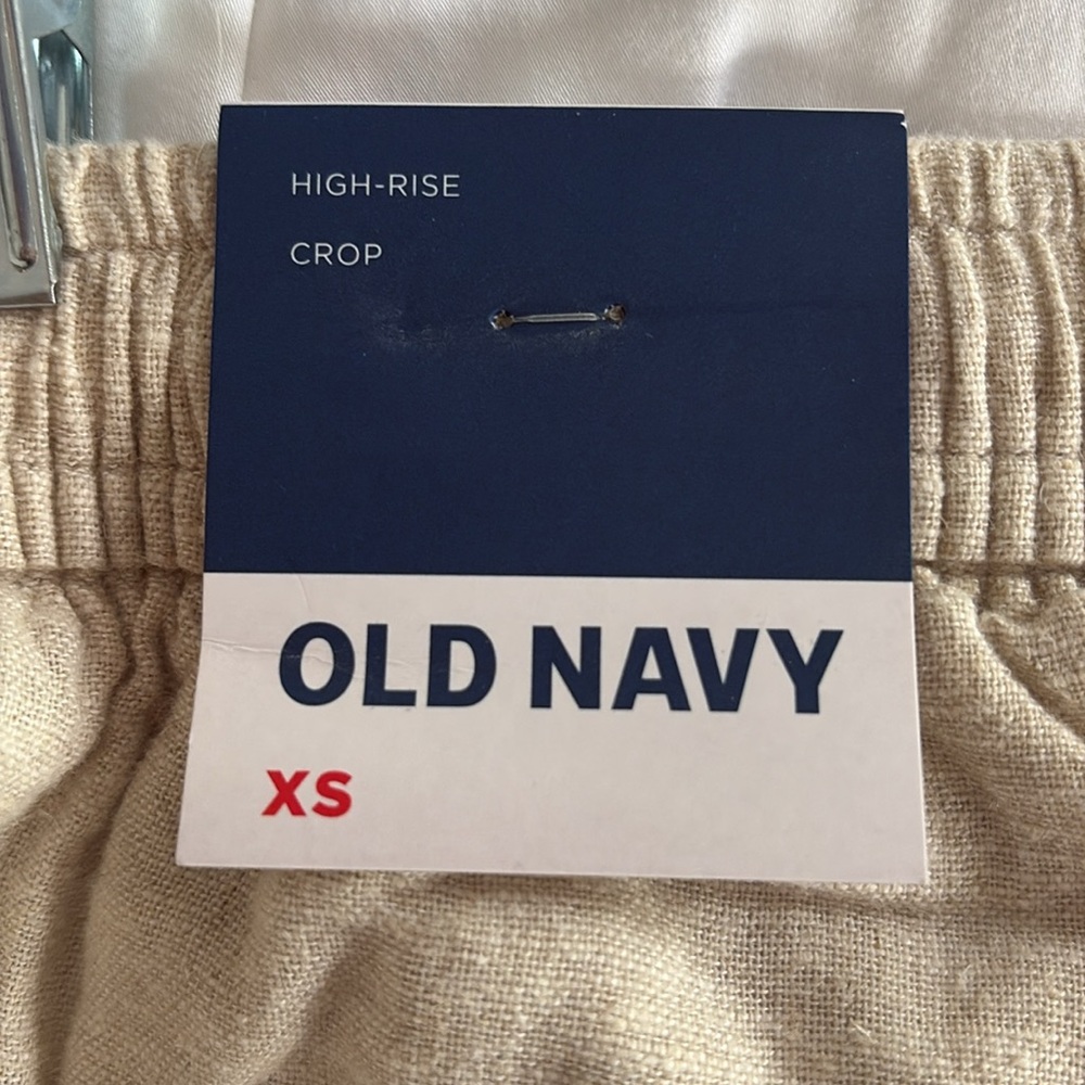 Old Navy High-Waisted Cropped Linen-Blend Pants - Picture 5 of 6